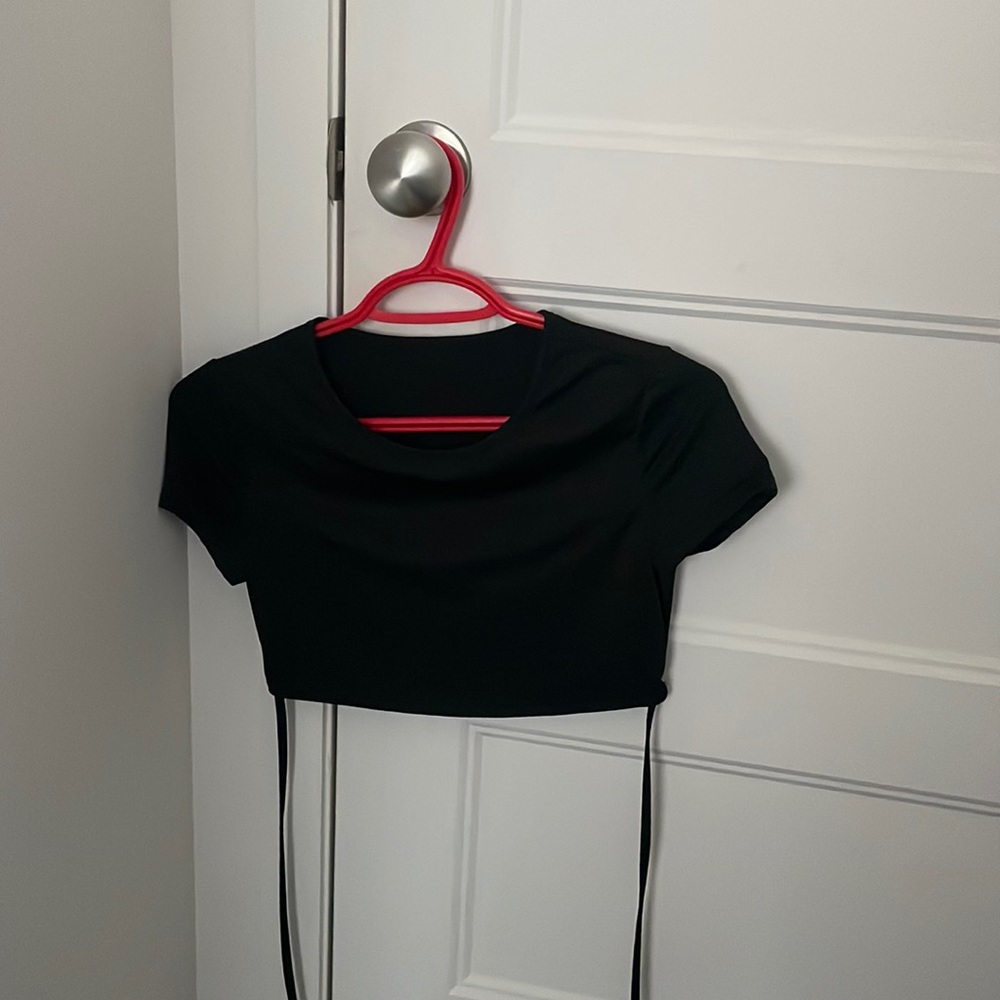 SMALL SHEIN CROP TOP
